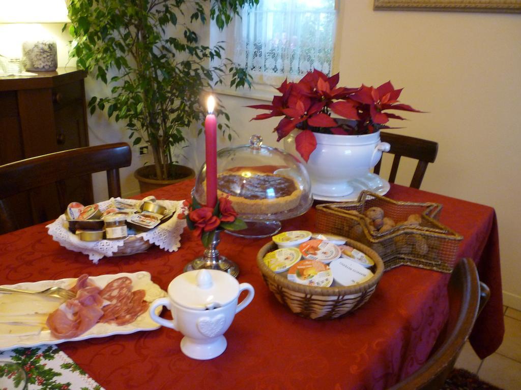 B&B Villa Dei Pini Domegliara Ngoại thất bức ảnh