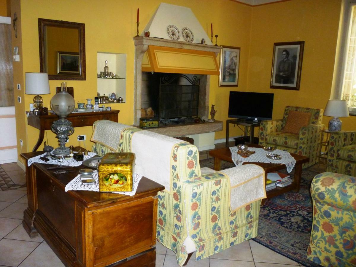 B&B Villa Dei Pini Domegliara Ngoại thất bức ảnh
